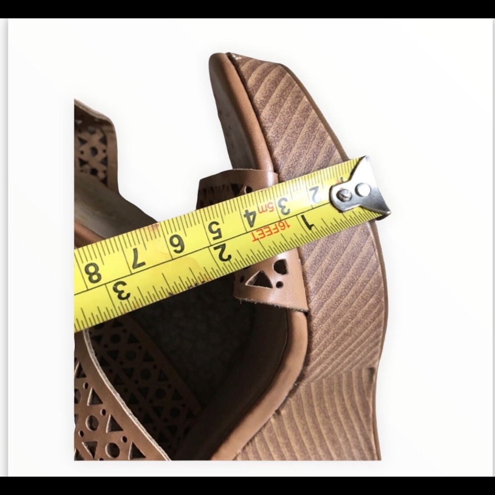 🔴Tan Wedge Sandal - Picture 9 of 10
